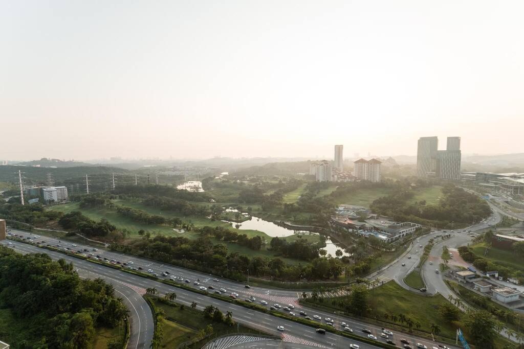 Conezion Residence Putrajaya 3Br6Pax Ioi City Mall Dış mekan fotoğraf