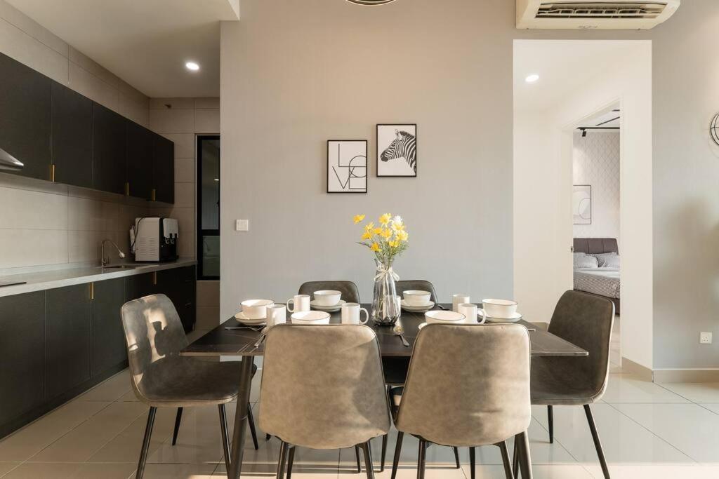 Conezion Residence Putrajaya 3Br6Pax Ioi City Mall Dış mekan fotoğraf